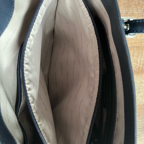 Michael Kors Navy with Sparkle Details Tote Bag - Picture 7 of 12